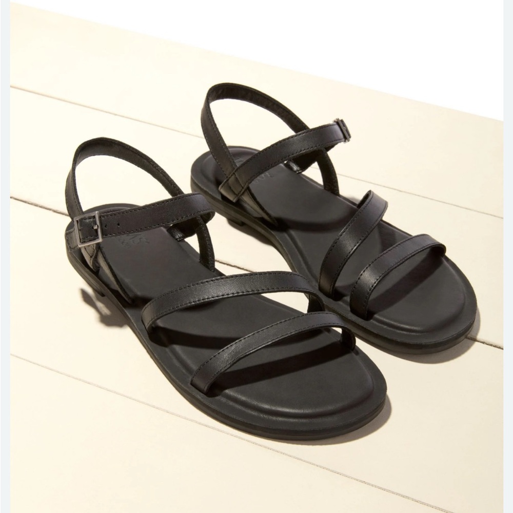 Toms Kira Black Strappy Sandals